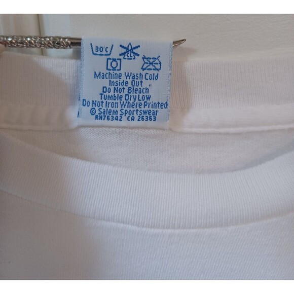 VINTAGE 1993 CHICAGO BULLS SALEM 3-PEAT NBA WORK CHAMPS CARICATURE T-SHIRT LARGE - Picture 11 of 14